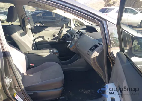 2012 Toyota Prius V Three z USA, uszkodzony, nr VIN JTDZN3EU1C3141152